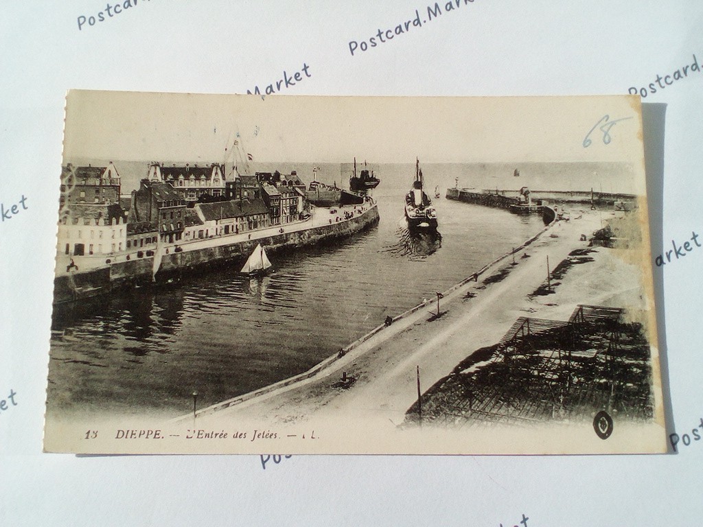 /France/Dieppe/FR_ship_191x_Dieppe. Entree des Jetees.jpg